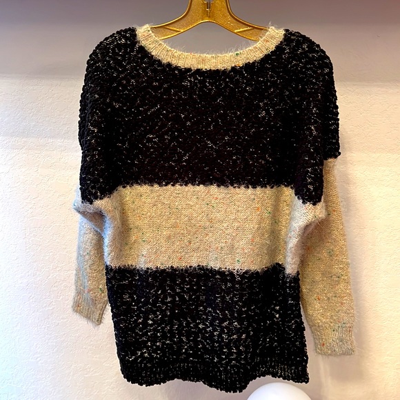 NWT RUNWAY PARIS Designer Sweater Crop Color Block Front - Picture 7 of 7